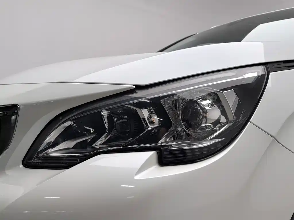Peugeot 4008 — миниатюра 7