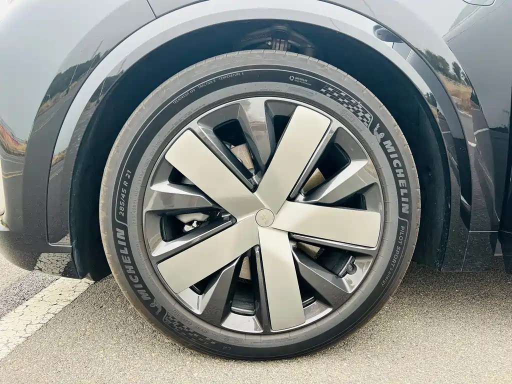 Li Auto Li L8 — миниатюра 11
