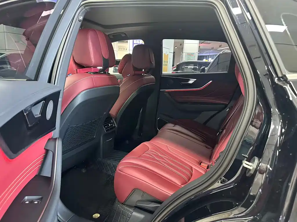 Hongqi Hongqi HS5 — миниатюра 4