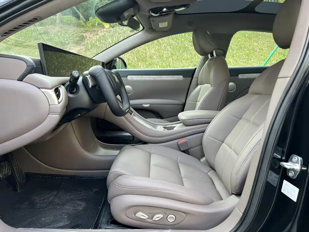 ZHIJI AUTOMOBILE ZHIJI L6