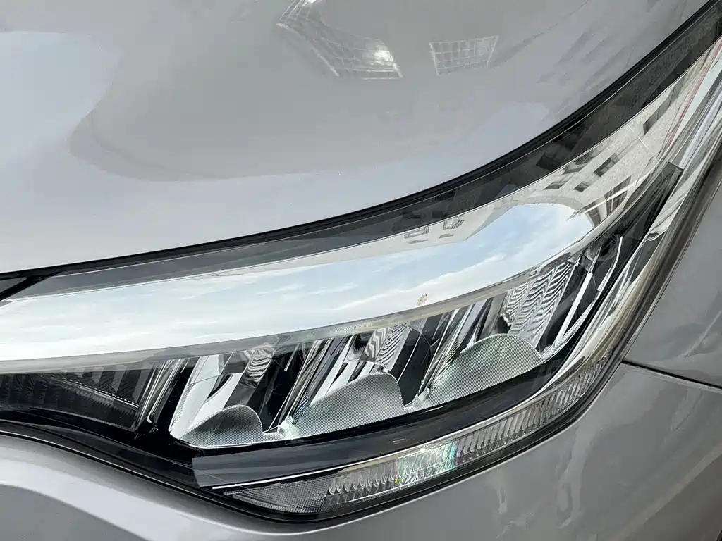 Toyota IZOA — миниатюра 11