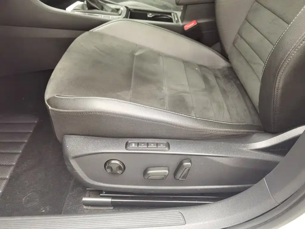 Volkswagen Sagitar — миниатюра 20