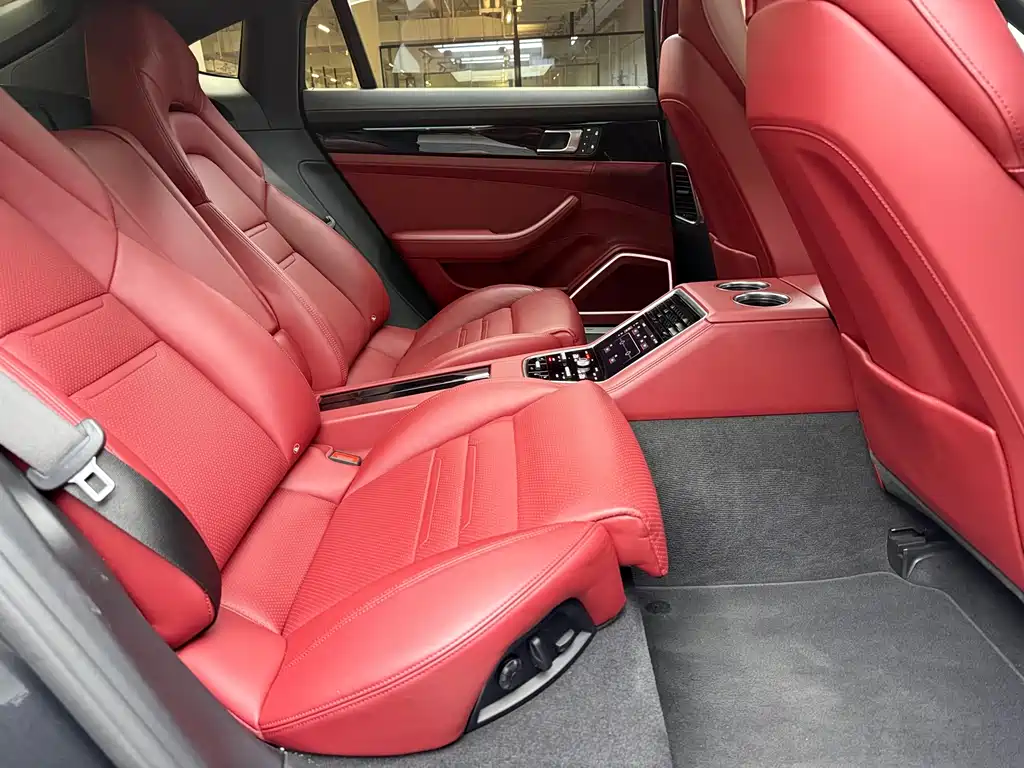 Porsche Panamera — миниатюра 3