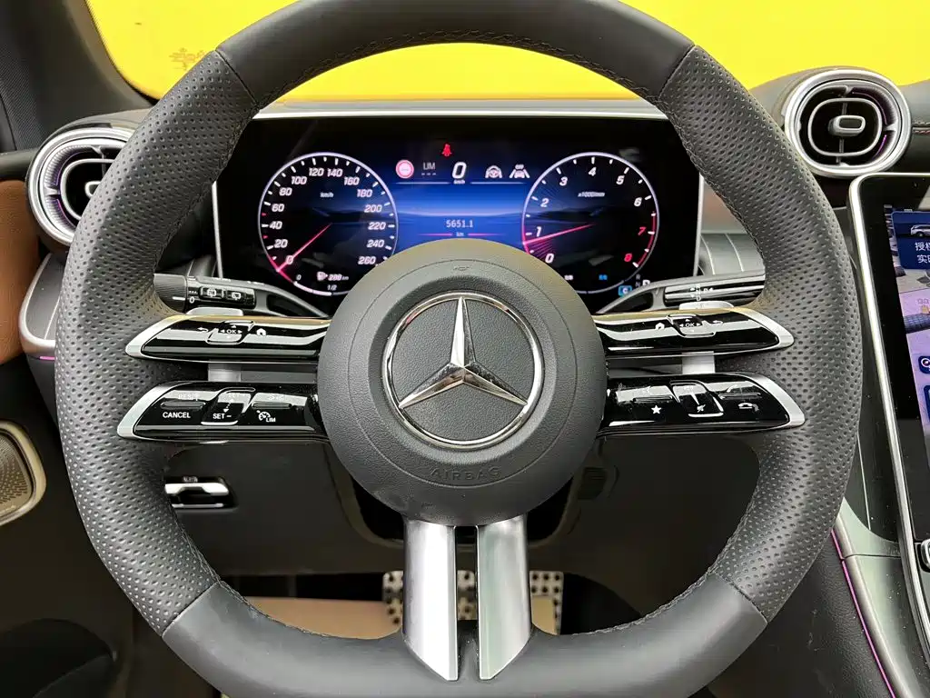 Mercedes-Benz GLC — миниатюра 11