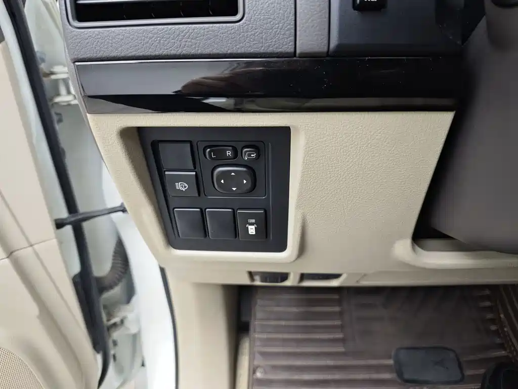 Toyota Prado (Import) — миниатюра 13