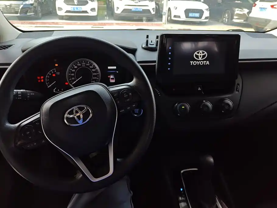 Toyota Corolla — миниатюра 12