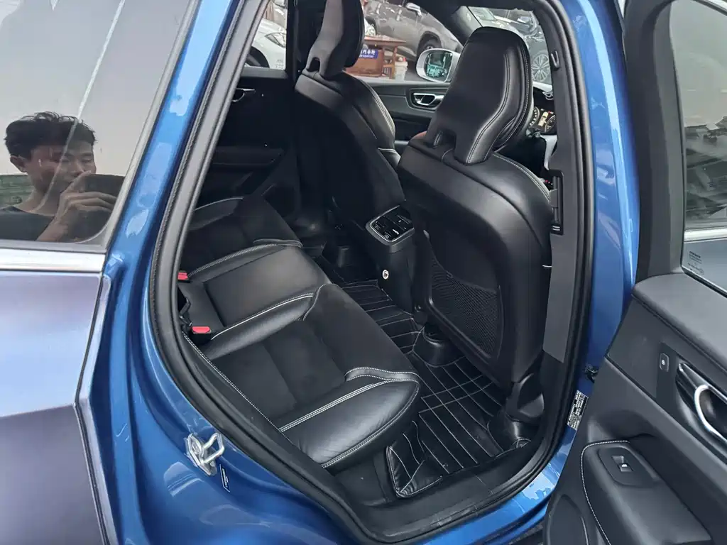 Volvo XC60 — миниатюра 18