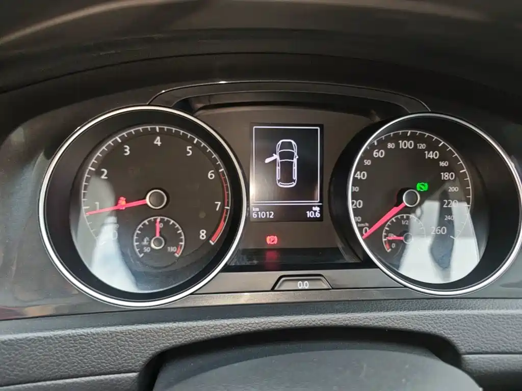 Volkswagen Golf — миниатюра 12