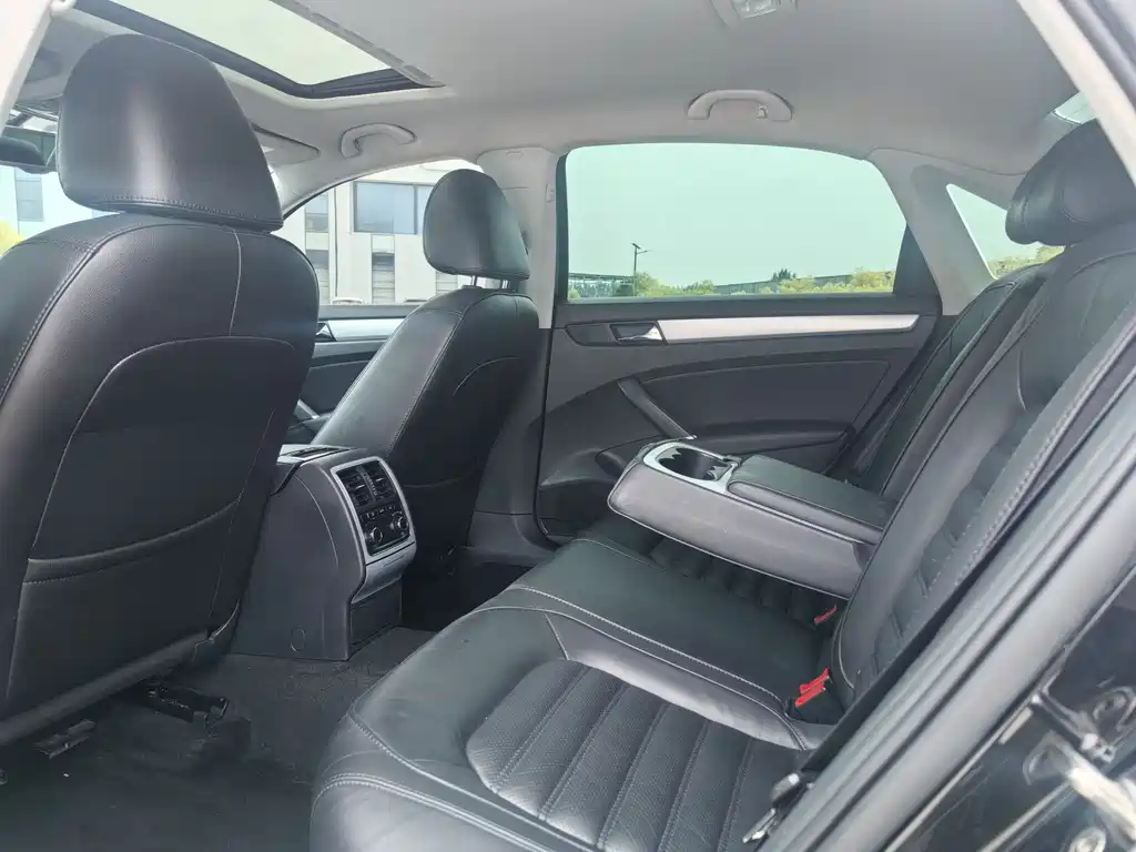 Volkswagen Passat 2014 1.8TSI DSG