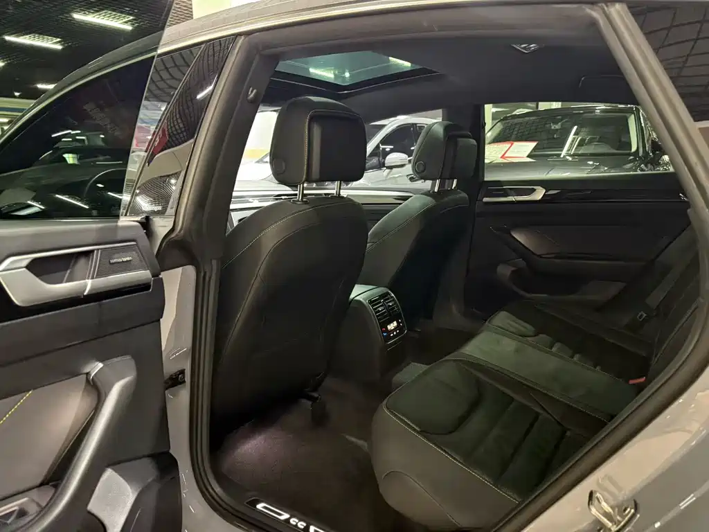 Volkswagen FAW - Passat CC CC 2021 380TSI