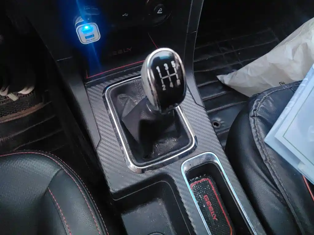 Geely Vision — миниатюра 15