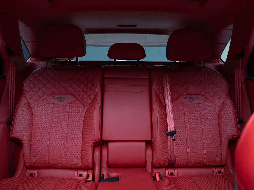 Bentley Bentayga — миниатюра 13