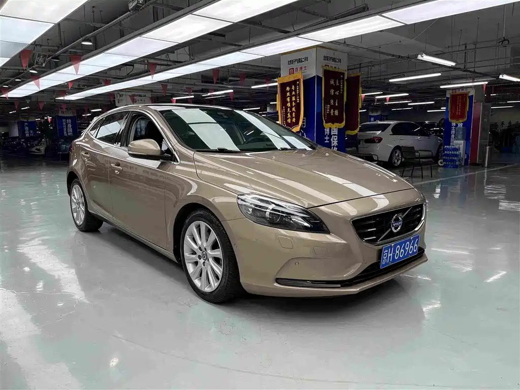 Volvo V40 — миниатюра 3