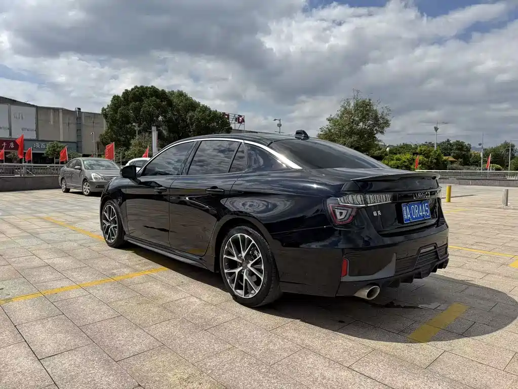 Lynk & Co 03 — миниатюра 6