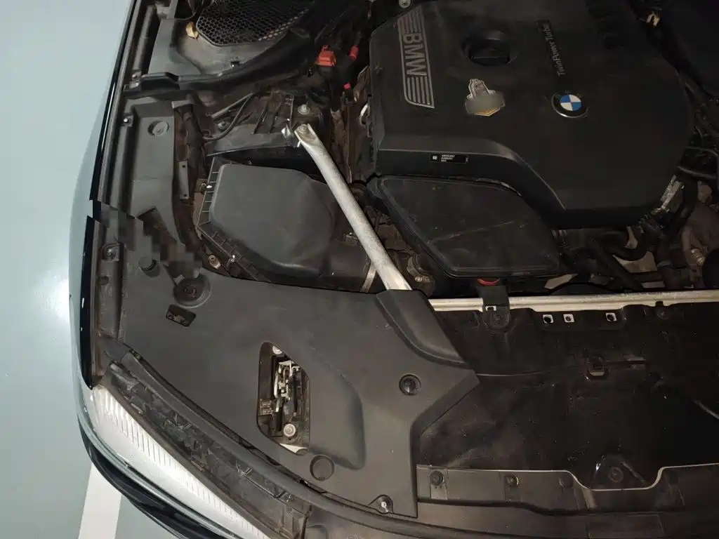 BMW 5 Series — миниатюра 21