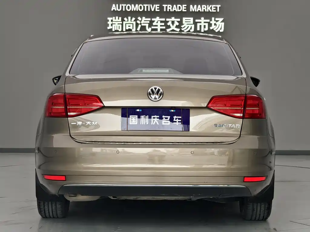 Volkswagen Sagitar 2018 1.6L AT Comfort