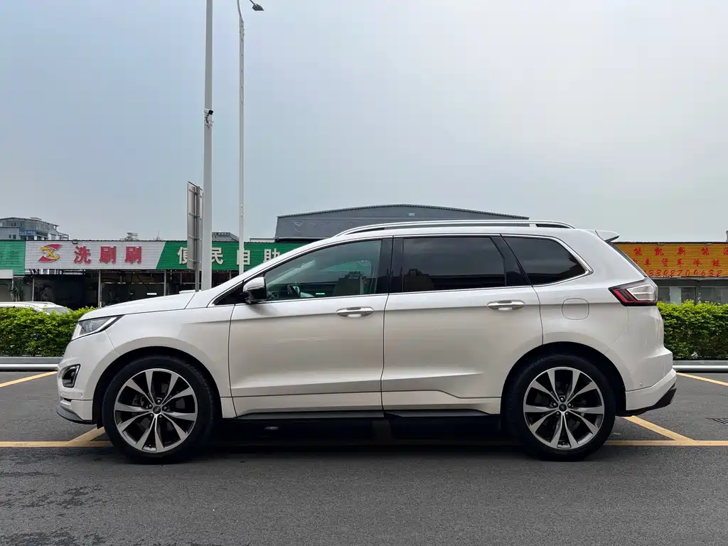 Ford Edge 2016 EcoBoost 330 V6 Sport 7 мест