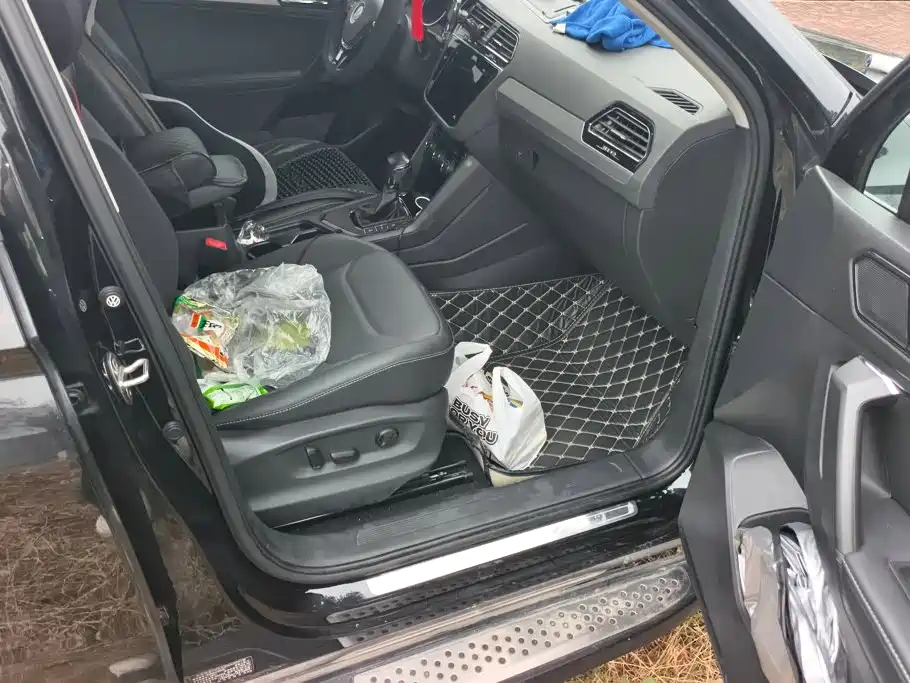 Volkswagen Tiguan L — миниатюра 8