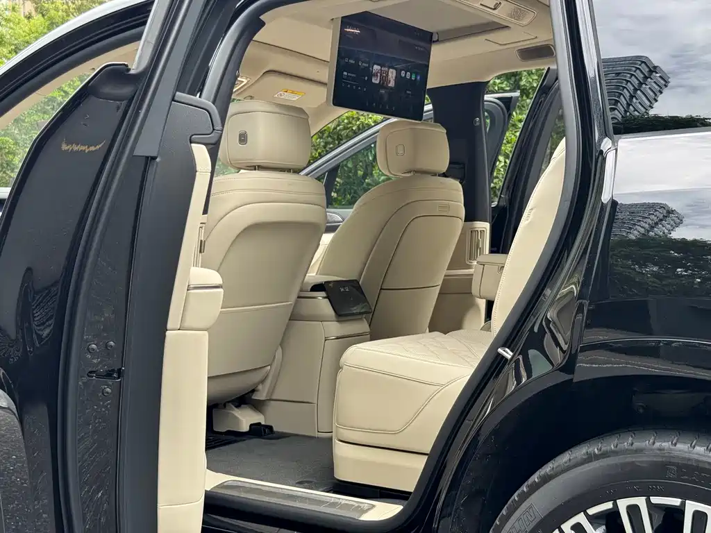 NIO ES8 2026 мест Executive Luxury