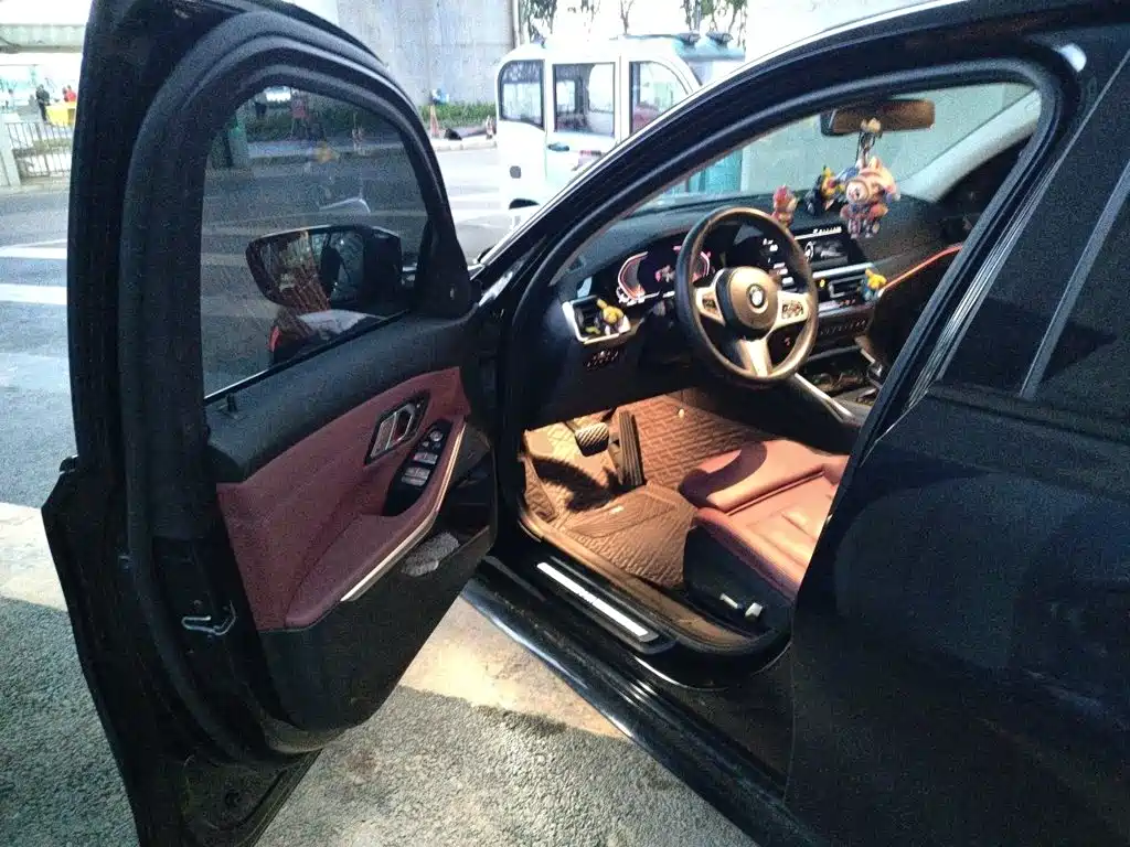 BMW 3 Series — миниатюра 14