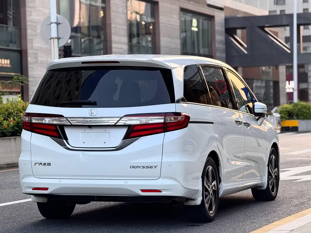 Honda Odyssey — миниатюра 7