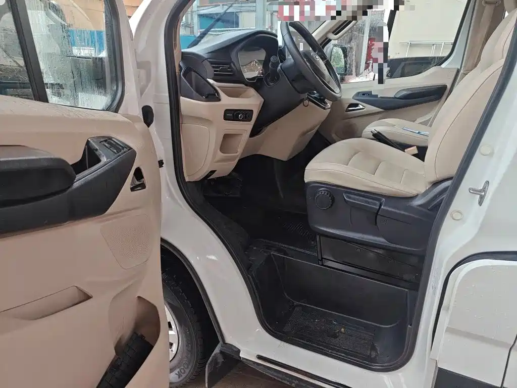 Maxus V90 — миниатюра 14