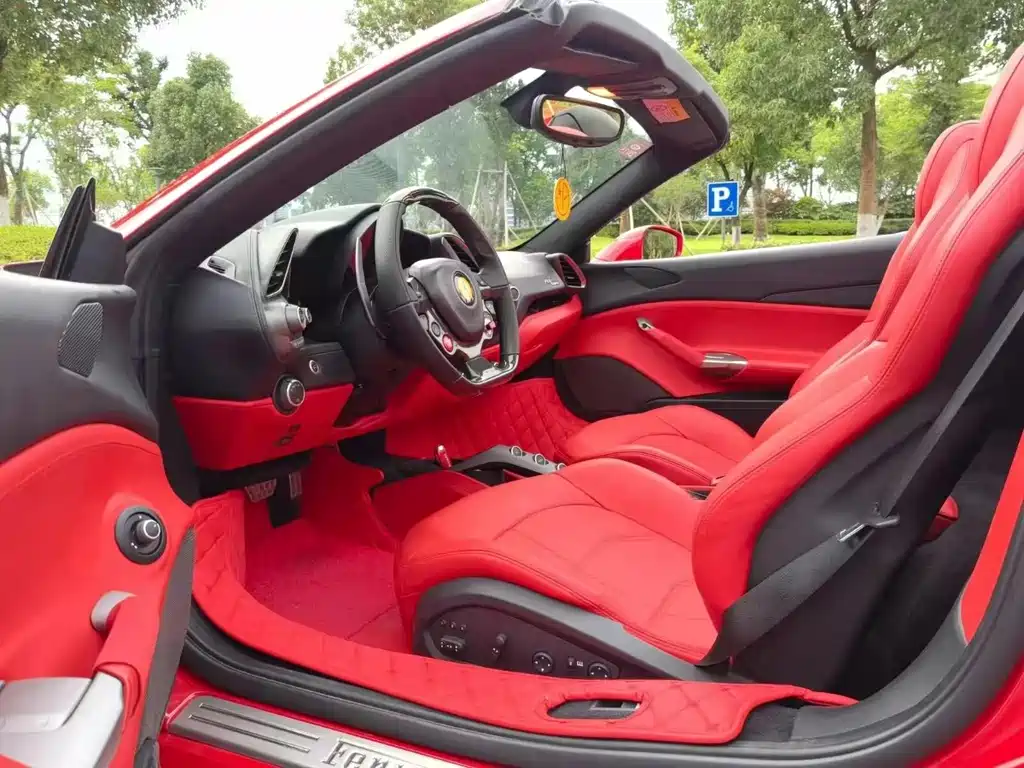 Ferrari 488 — миниатюра 4