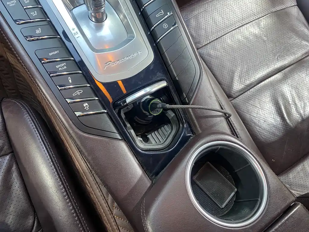 Porsche Panamera — миниатюра 21