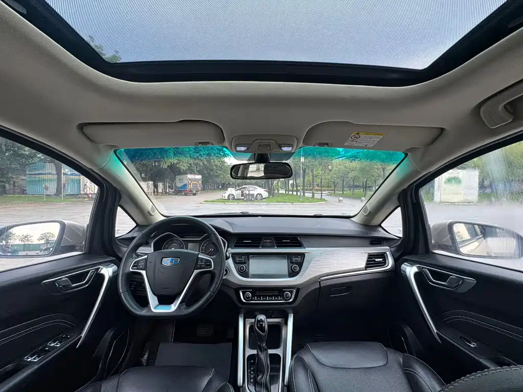 Geely Vision X3 — миниатюра 7