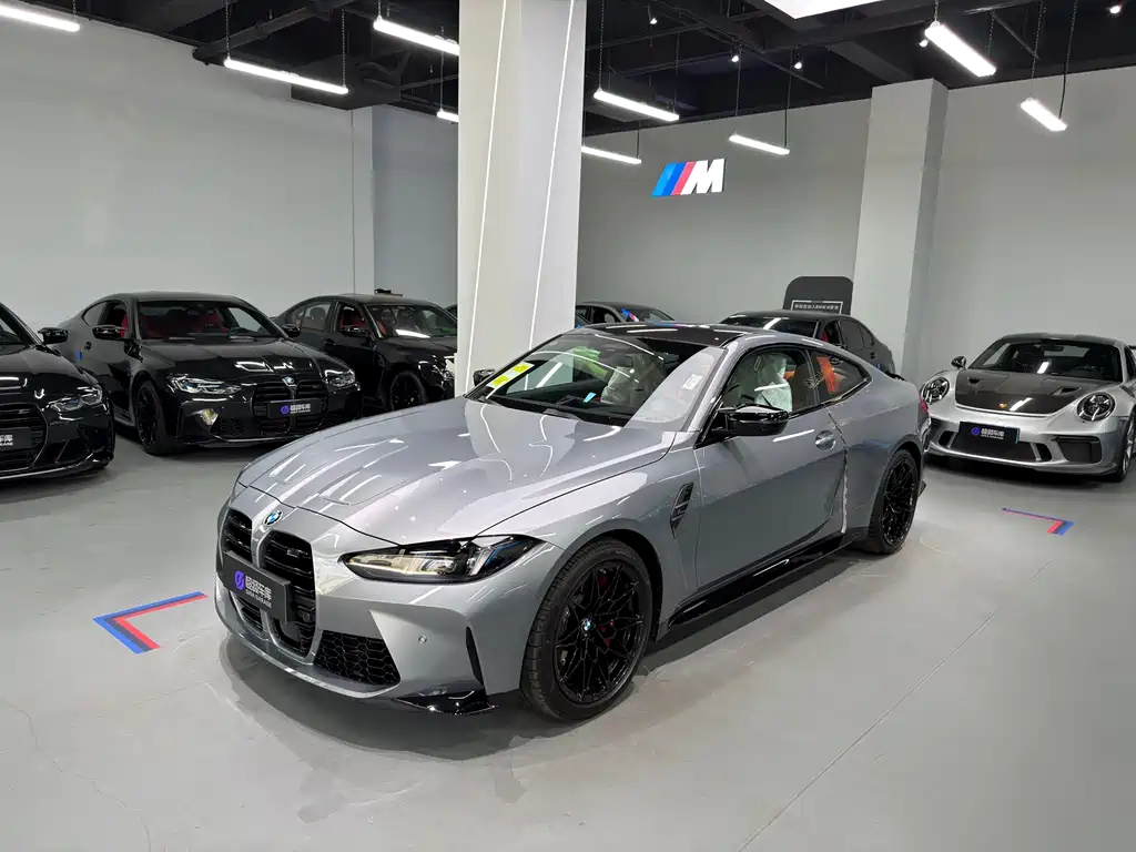 BMW M4 0