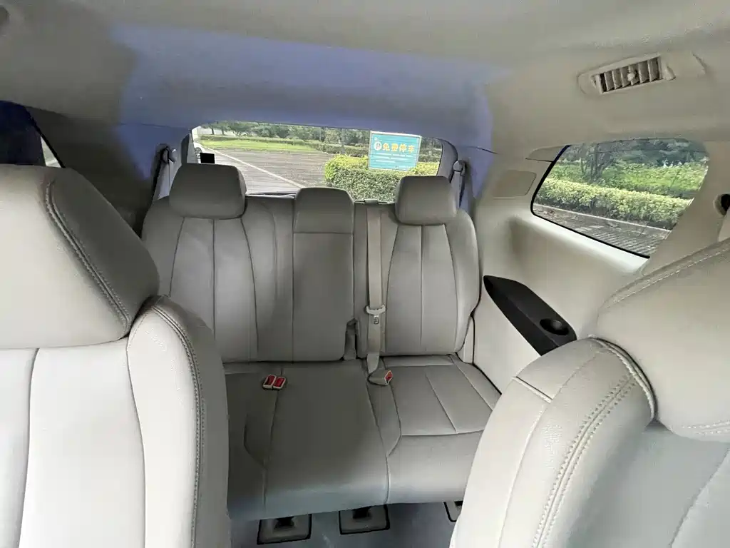 Buick GL8 — миниатюра 19