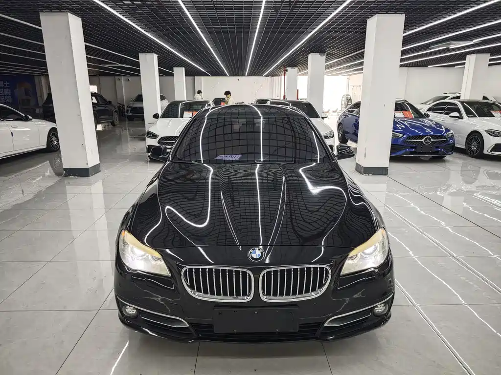 BMW 5 Series 2012