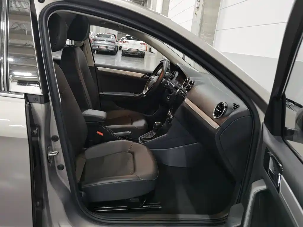 Jetta VA3 — миниатюра 23