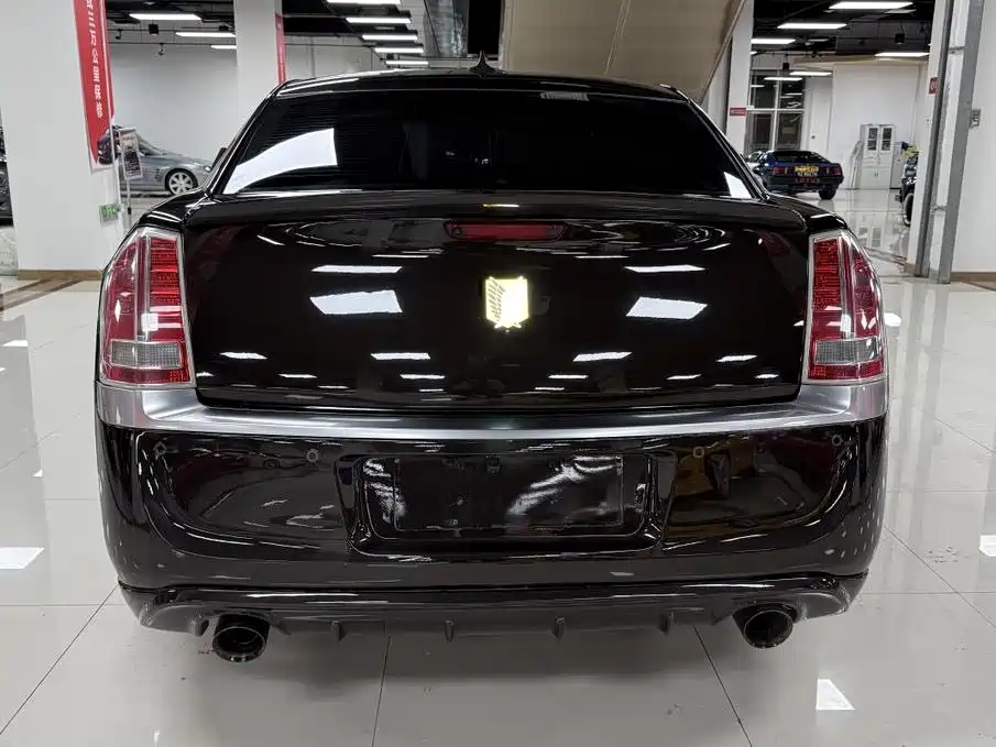 Chrysler 300C — миниатюра 5