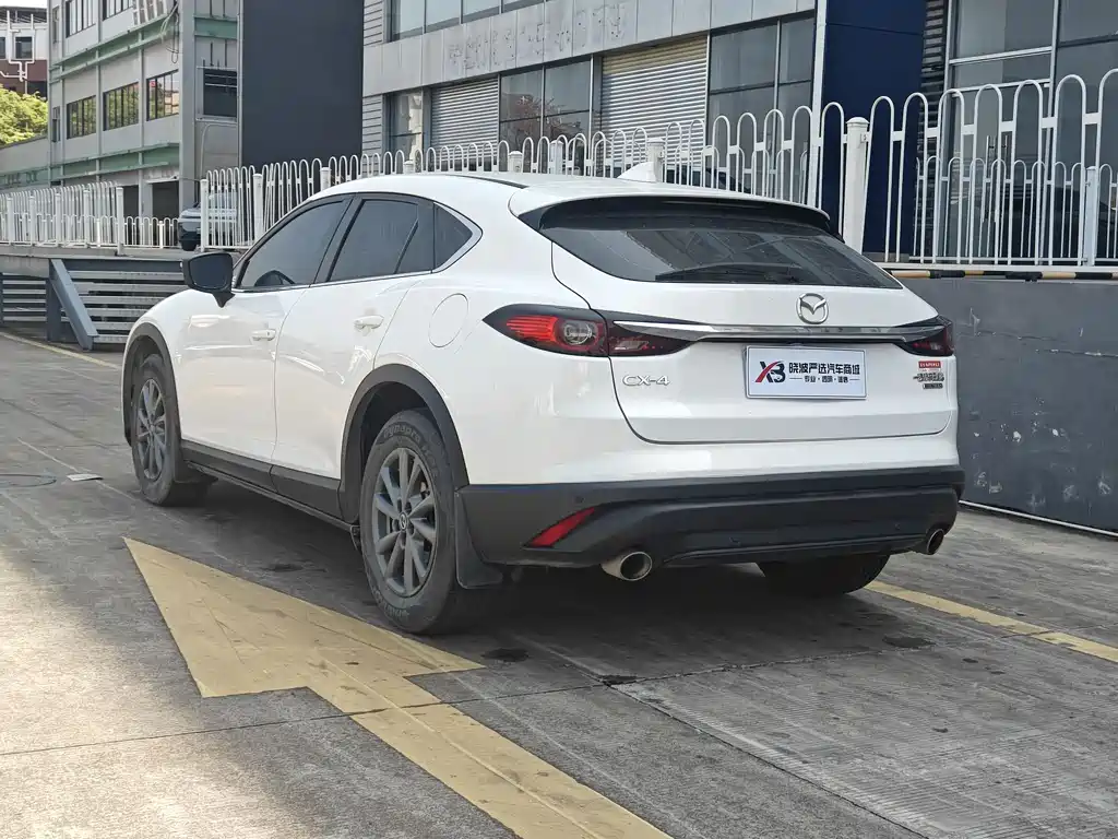 MAZDA CX 4
