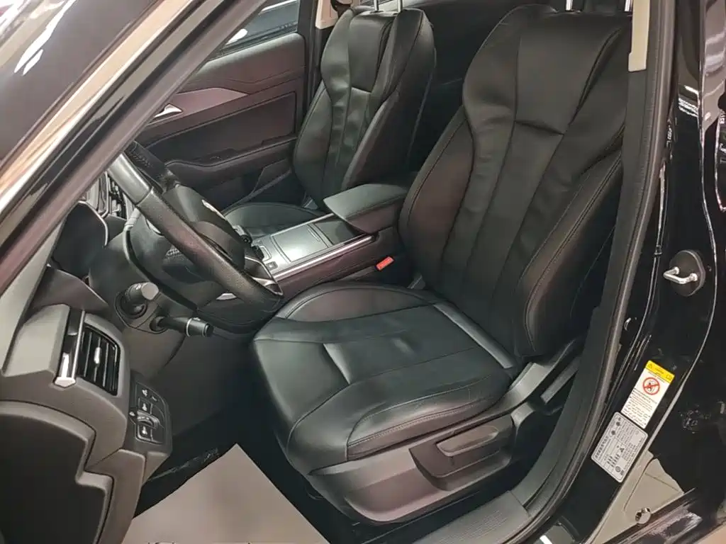 Hongqi Hongqi H5 — миниатюра 15