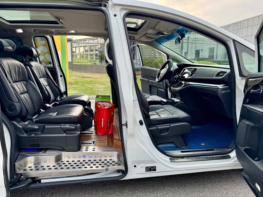 Honda Odyssey — миниатюра 8