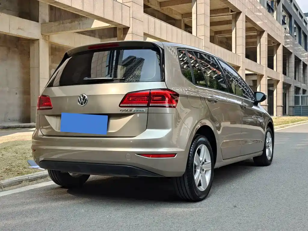 Volkswagen Golf Sportsvan — миниатюра 4