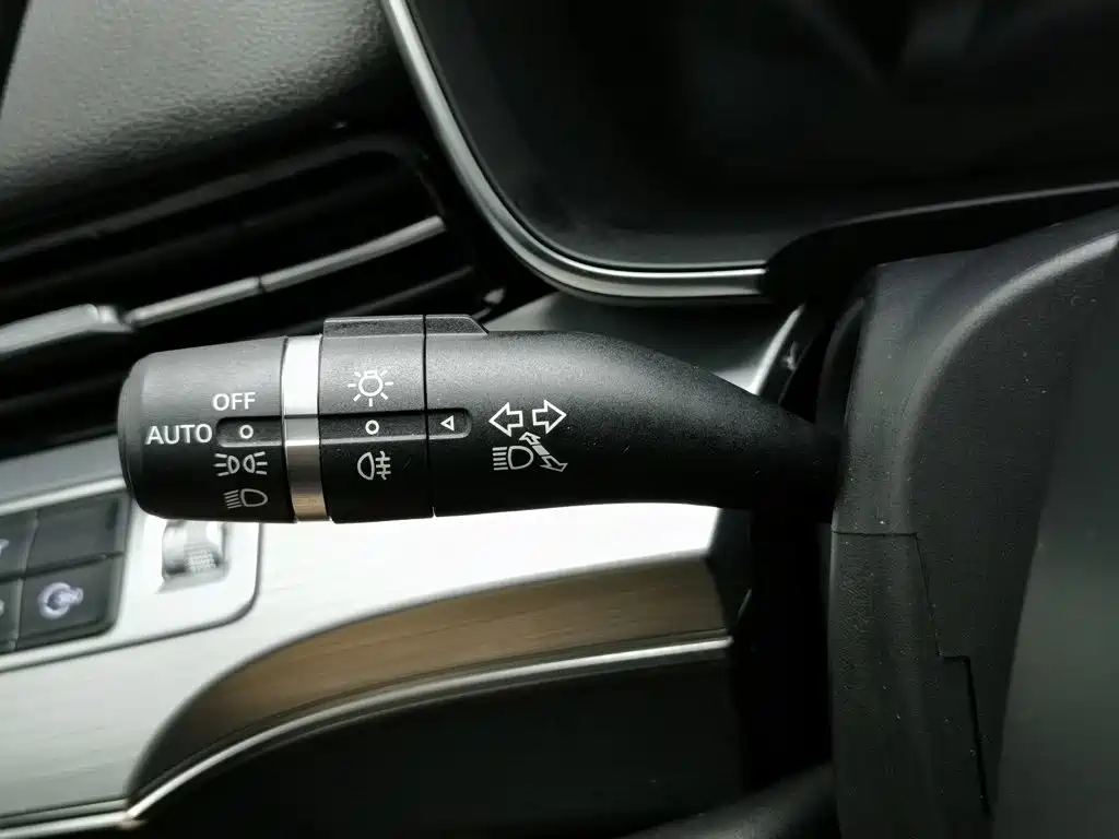 Roewe iMAX8 — миниатюра 21