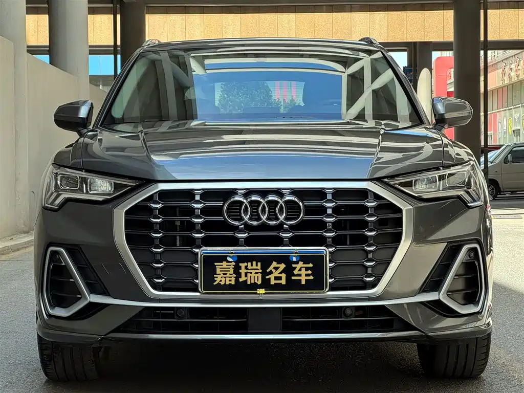 Audi Q3 2023 35 TFSI Fashion (1.5T)