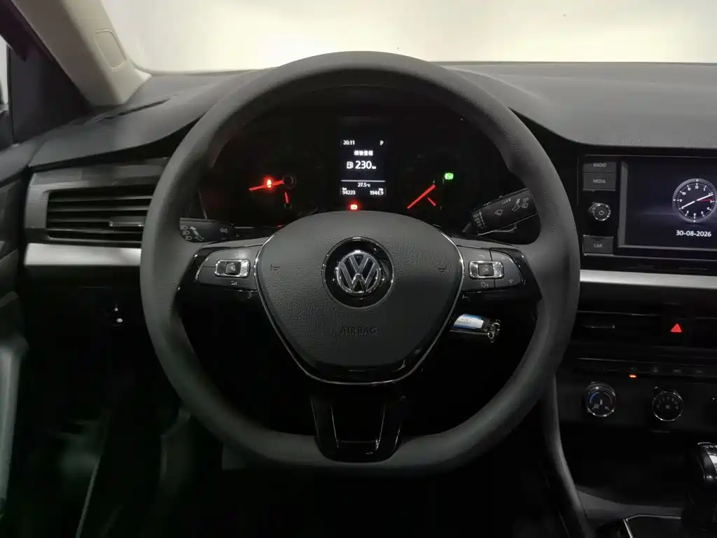 Volkswagen Lavida — миниатюра 11