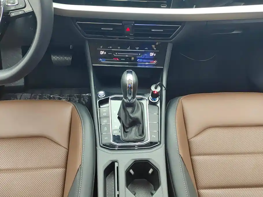 Volkswagen Lavida — миниатюра 16