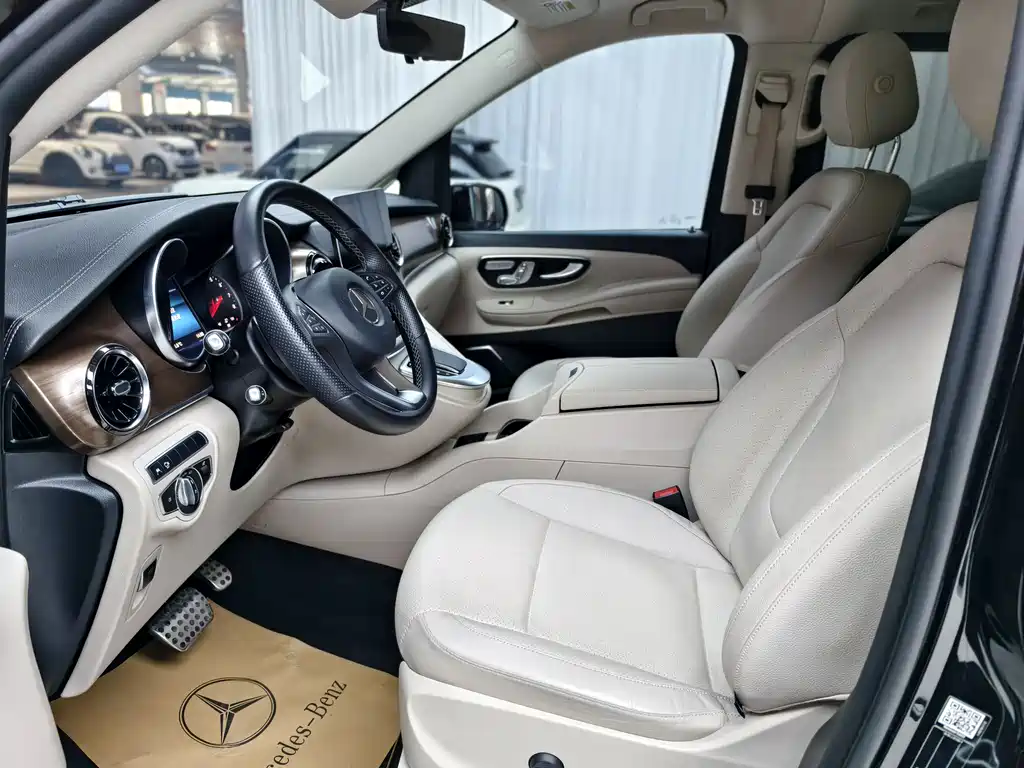 Mercedes-Benz V-Class V 2022 V 260 L Luxury