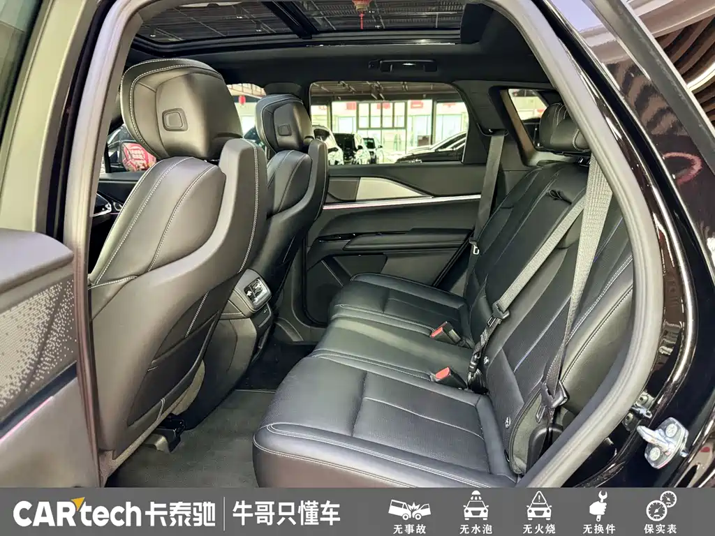 Cadillac XT5 — миниатюра 15