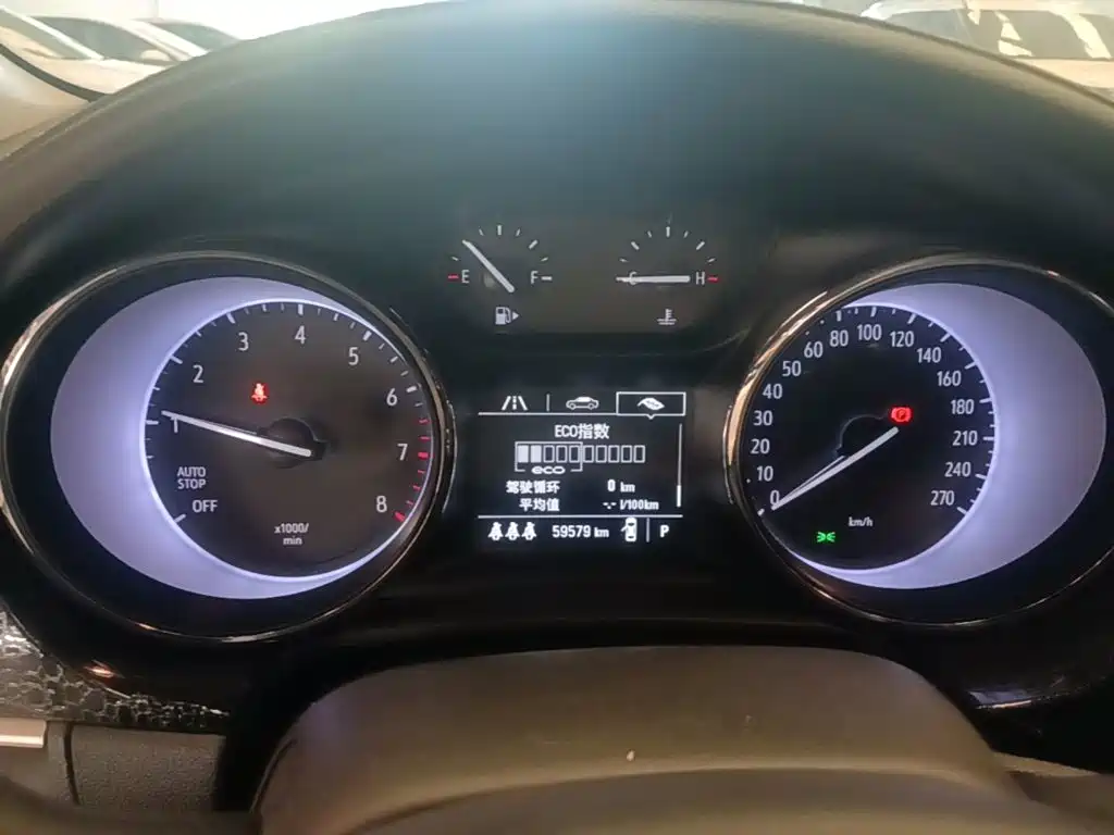 Buick Verano — миниатюра 12