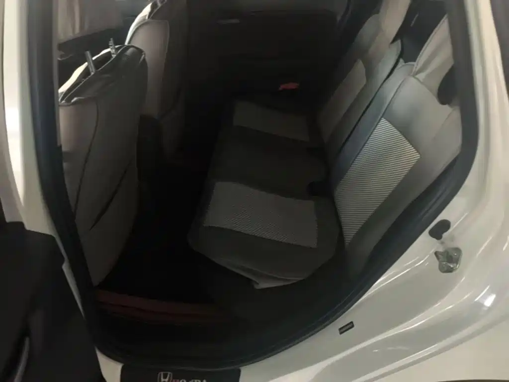 Honda Fit — миниатюра 13