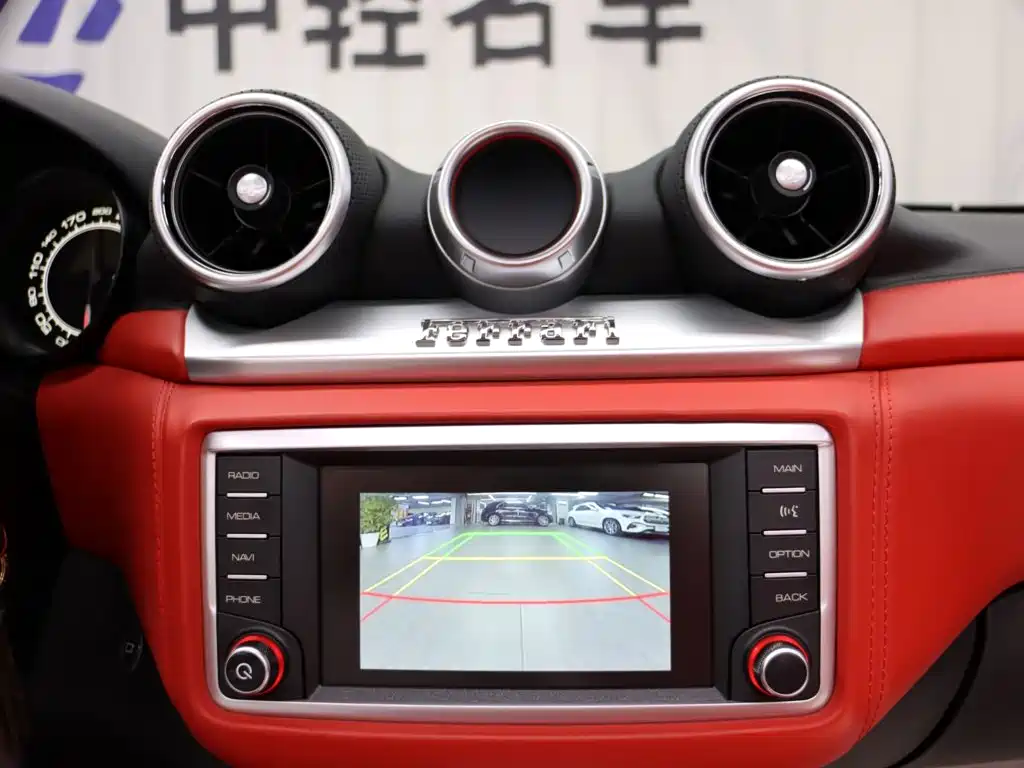 Ferrari California T — миниатюра 13