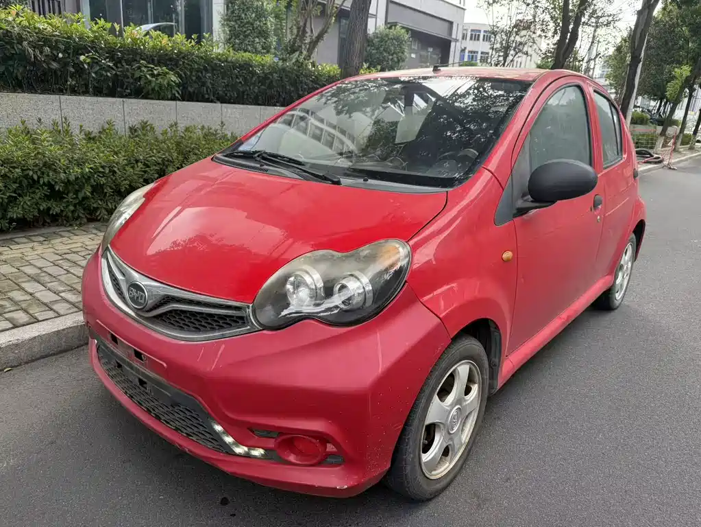2015 BYD F0 - zdjęcie 1 z 10