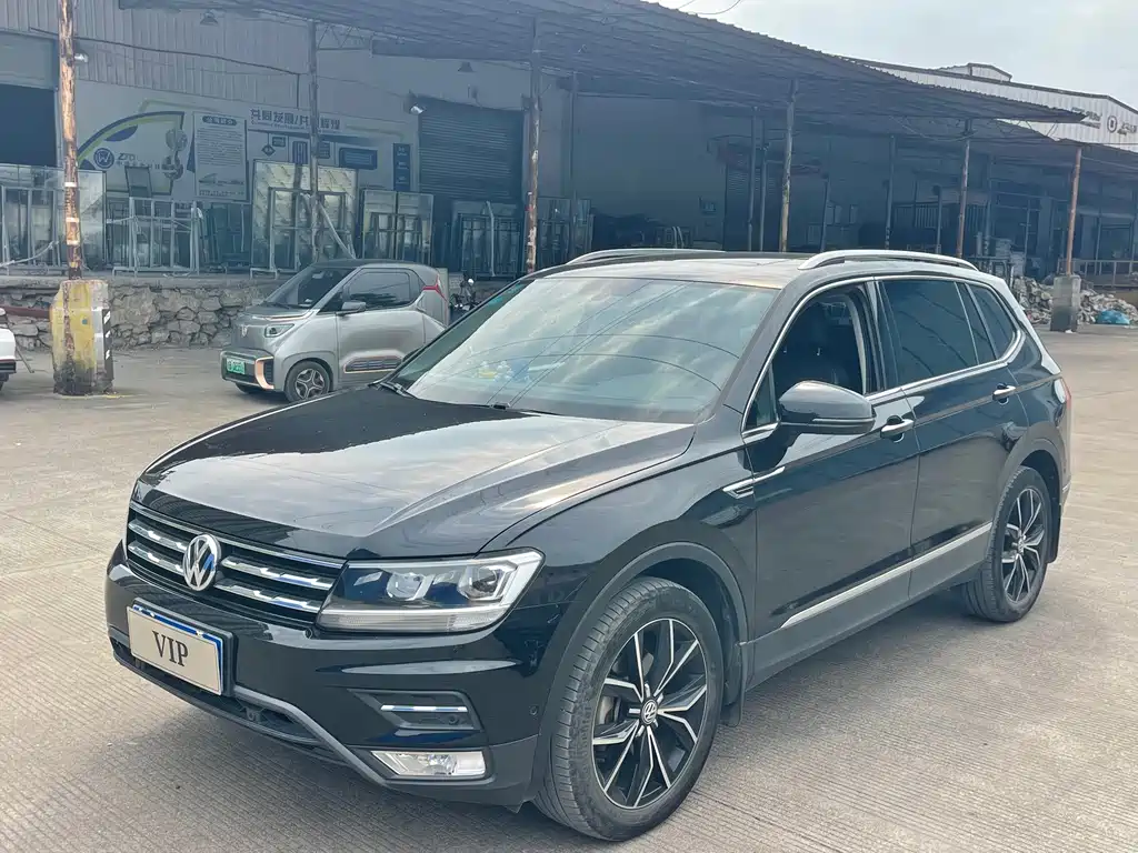Volkswagen Tiguan L