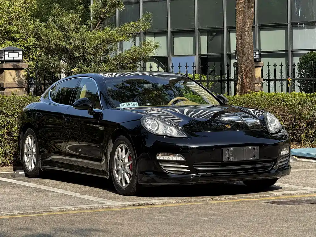Porsche Panamera — миниатюра 3